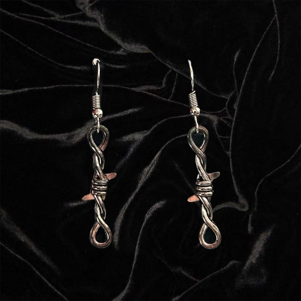 Alternative Silver Barbed Wire Earrings - Picture 2 of 2